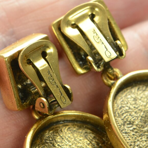 Vintage Oscar De La Renta Oval Drop Clip-on Earrings - Picture 6 of 8